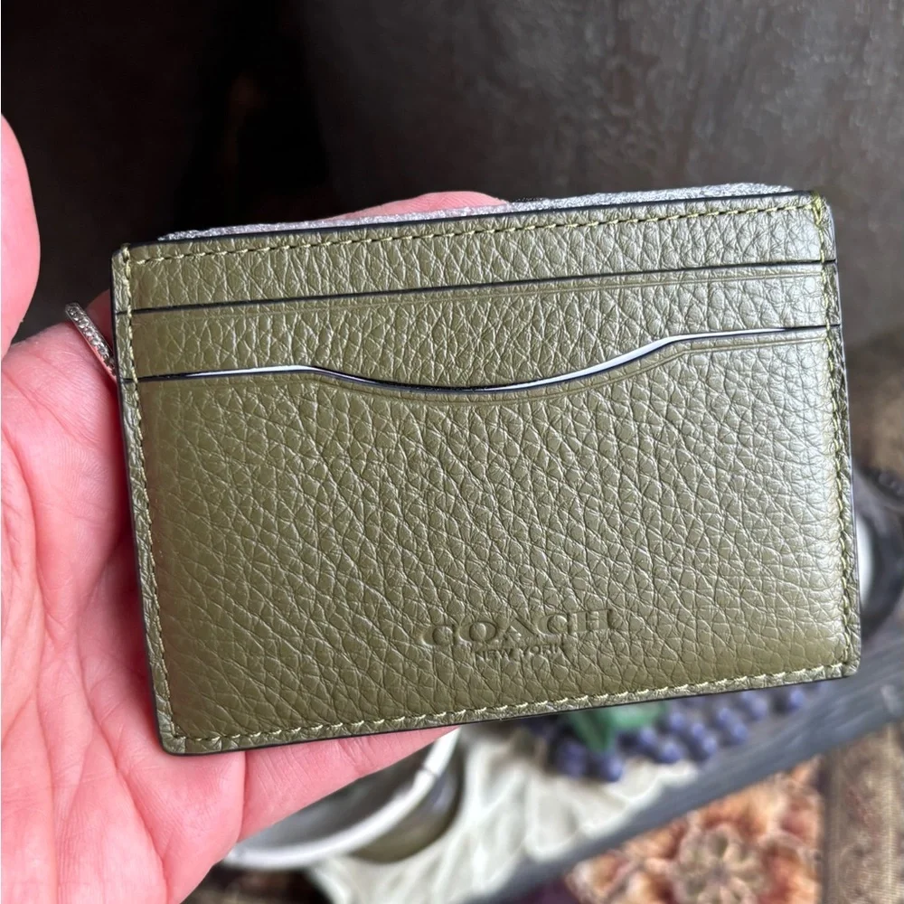 AUTHENTIC Coach Green Leather Card Holder with Clip - Picture 2 of 6